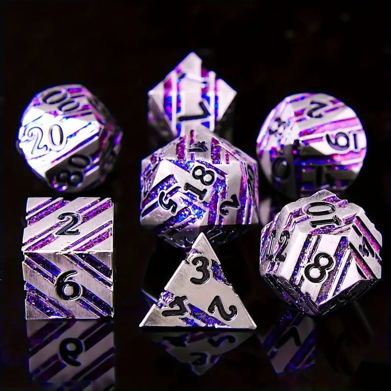 Metal Dice Set Striped Glitter in Chrome Purple (DCPHMT25)